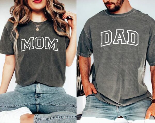 MOM/DAD Couples Tee