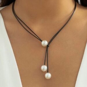 Lasso Style Necklace With Pearls