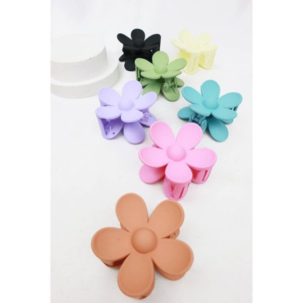 2 pcs Medium Daisy Matte Hair Claw