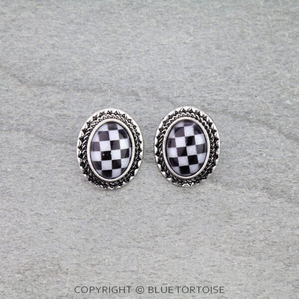 Checker Pattern Oval Stud Earrings