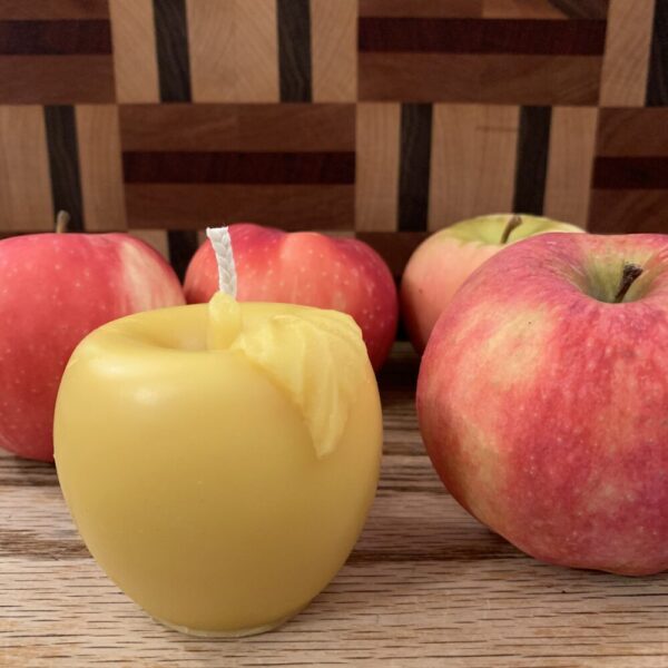 Beeswax Candle – Apple