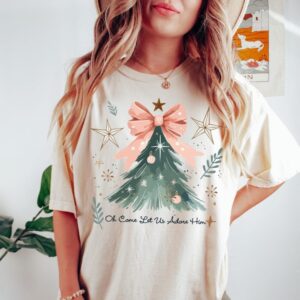 Oh come let us adore him Christmas tree tee