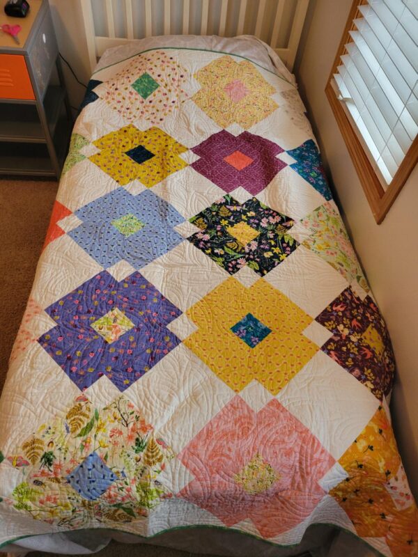 Anew Flower Tile Quilt – Twin Size