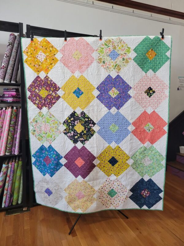 Anew Flower Tile Quilt – Twin Size