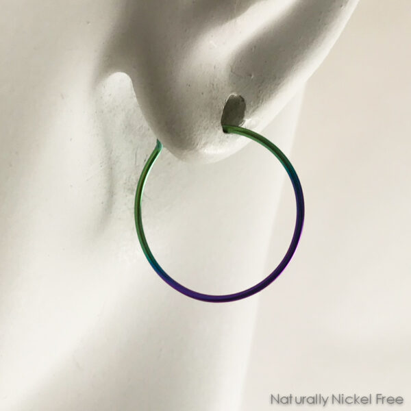 Anodized Niobium Simple Hoop Earrings, Green and Purple, 3/4 inch