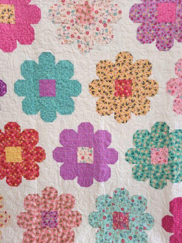 Daisy Quilt Kit with Poppie Cotton Fabrics