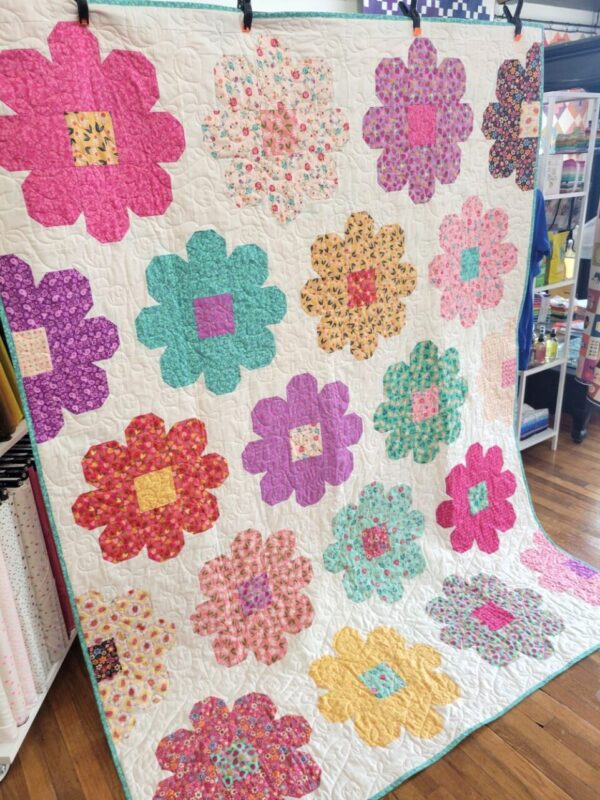 Daisy Quilt Kit with Poppie Cotton Fabrics