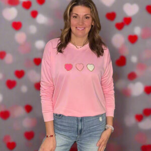 CHENILLE PATCH HEART SWEATSHIRT