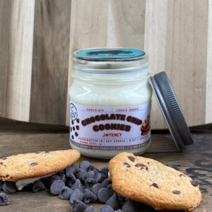 Shop Iowa Chocolate Chip Cookies Candle – buttery cookie dough | Joyency Chocolate Chip Cookies Candle – buttery cookie dough | Joyency