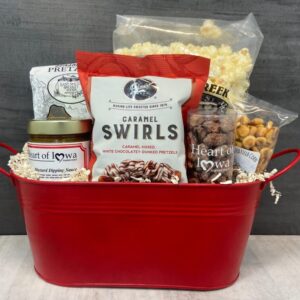 Shop Iowa Salty-Sweet Delight Basket Salty-Sweet Delight Basket